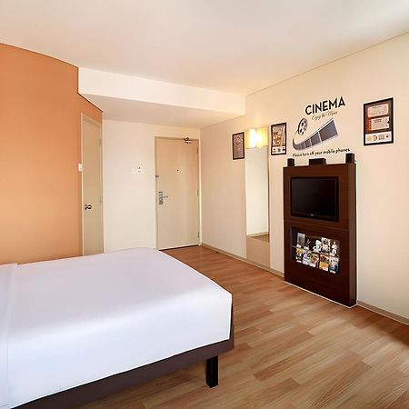 ไอบิส จาการ์ต้า ฮาร์โมนี Hotel จาการ์ตา ภายนอก รูปภาพ