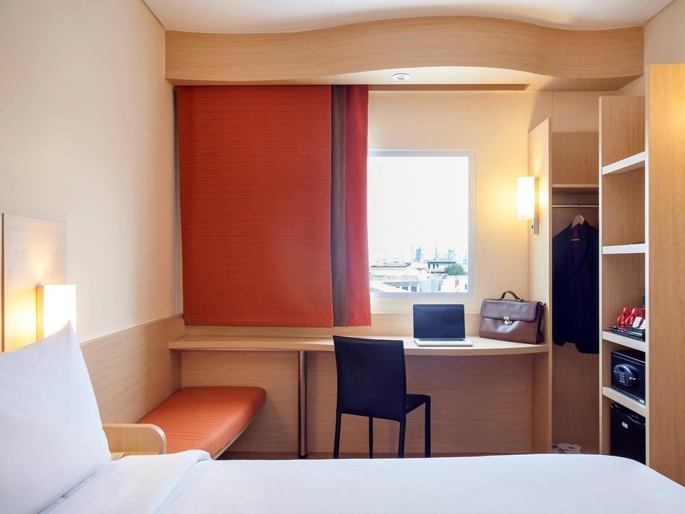 ไอบิส จาการ์ต้า ฮาร์โมนี Hotel จาการ์ตา ภายนอก รูปภาพ