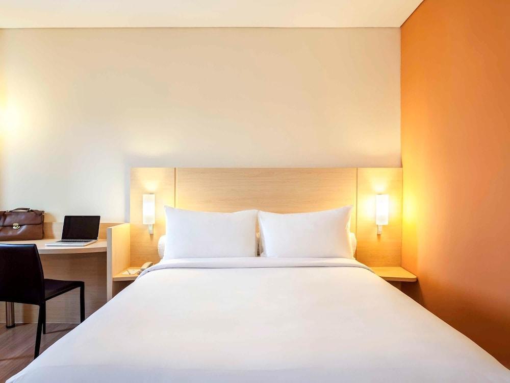 ไอบิส จาการ์ต้า ฮาร์โมนี Hotel จาการ์ตา ภายนอก รูปภาพ