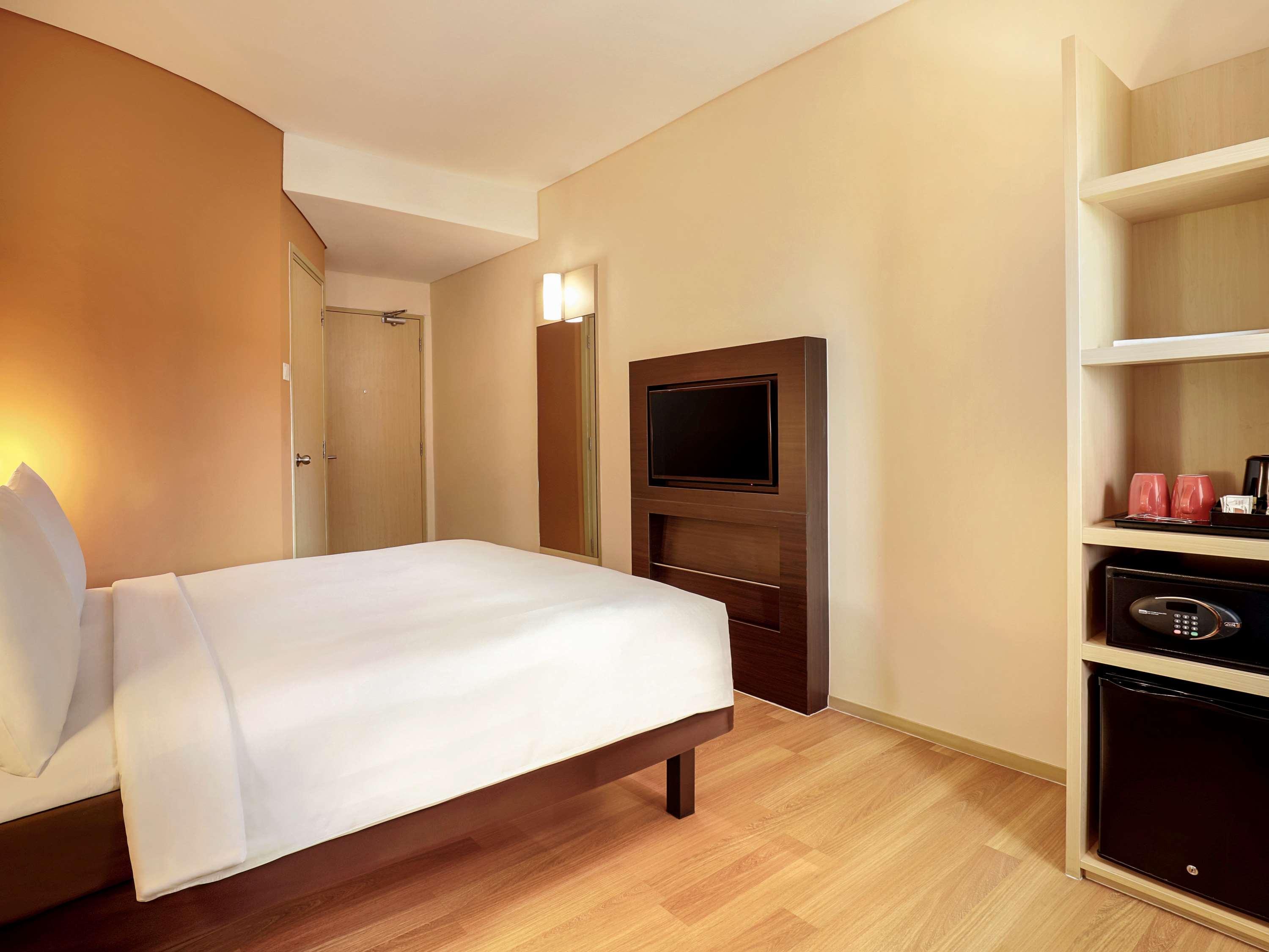 ไอบิส จาการ์ต้า ฮาร์โมนี Hotel จาการ์ตา ภายนอก รูปภาพ