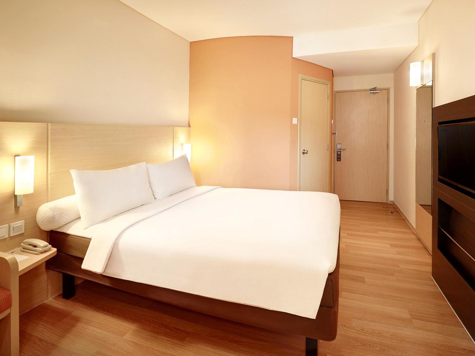 ไอบิส จาการ์ต้า ฮาร์โมนี Hotel จาการ์ตา ภายนอก รูปภาพ