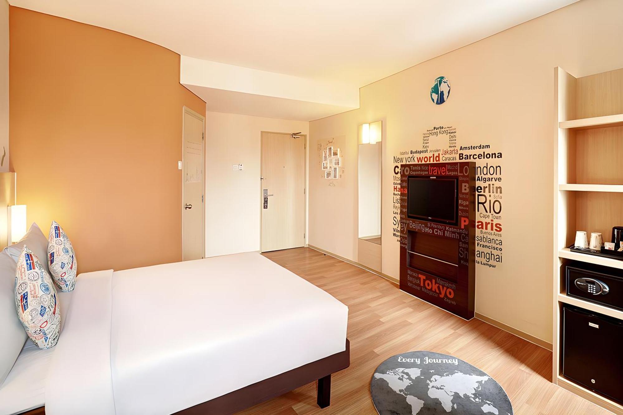 ไอบิส จาการ์ต้า ฮาร์โมนี Hotel จาการ์ตา ภายนอก รูปภาพ