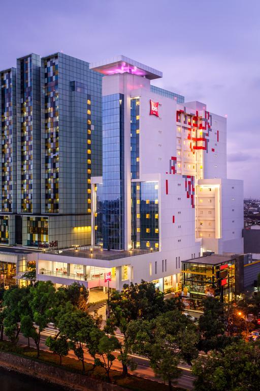 ไอบิส จาการ์ต้า ฮาร์โมนี Hotel จาการ์ตา ภายนอก รูปภาพ