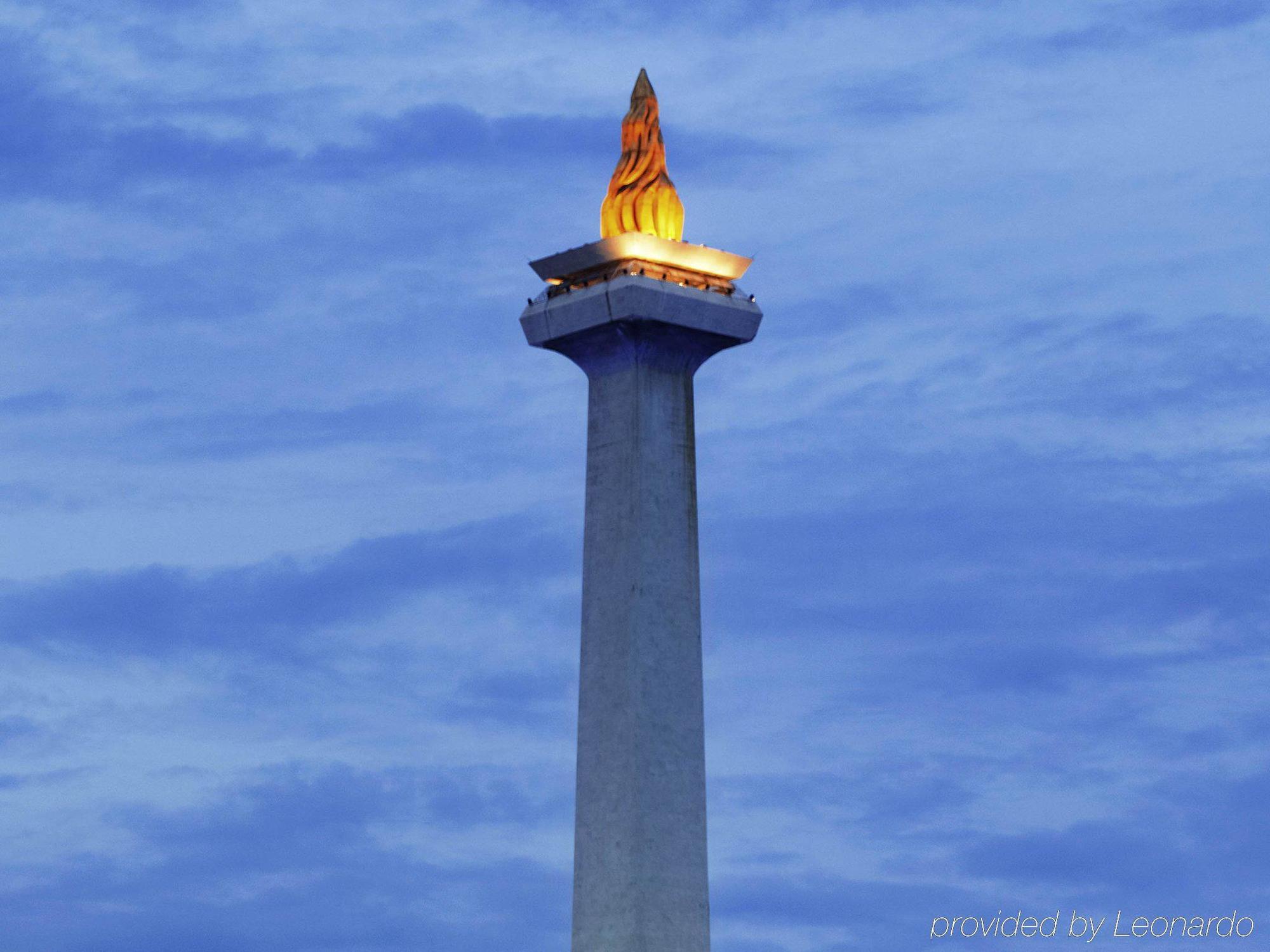 ไอบิส จาการ์ต้า ฮาร์โมนี Hotel จาการ์ตา ภายนอก รูปภาพ